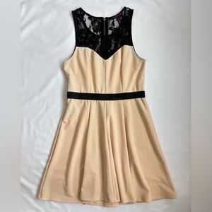 NWOT Material Girl beige A-line sleeveless dress with lace detail (size M)